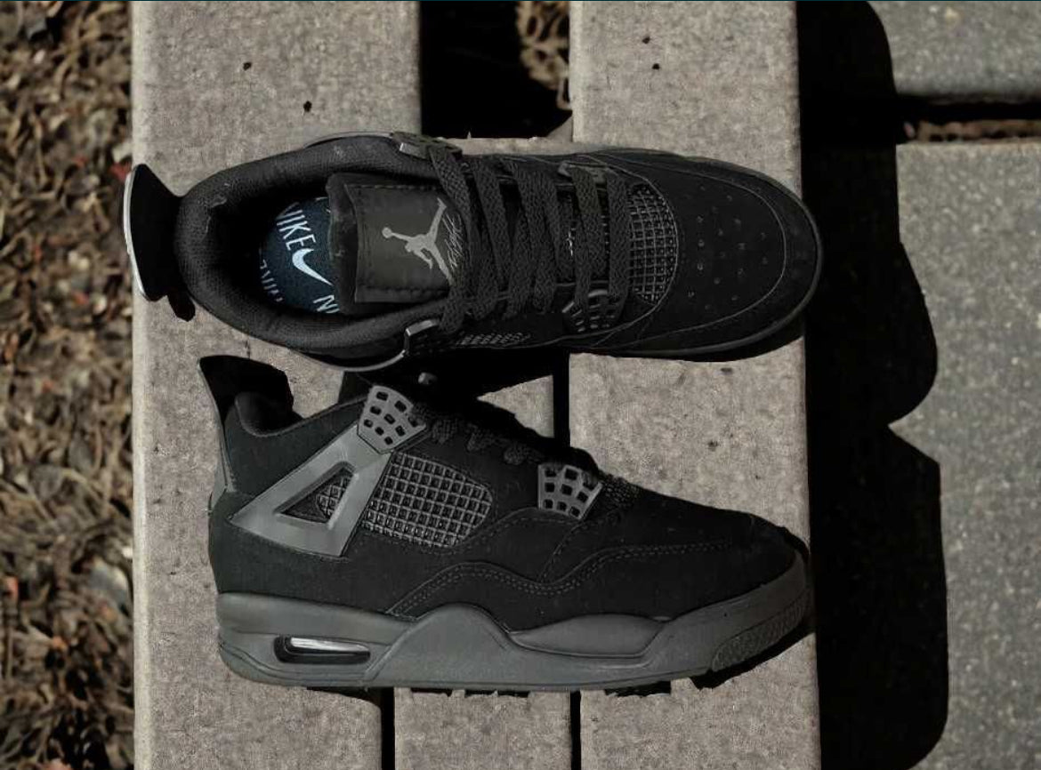 Jordan 4 Retro Black Cat